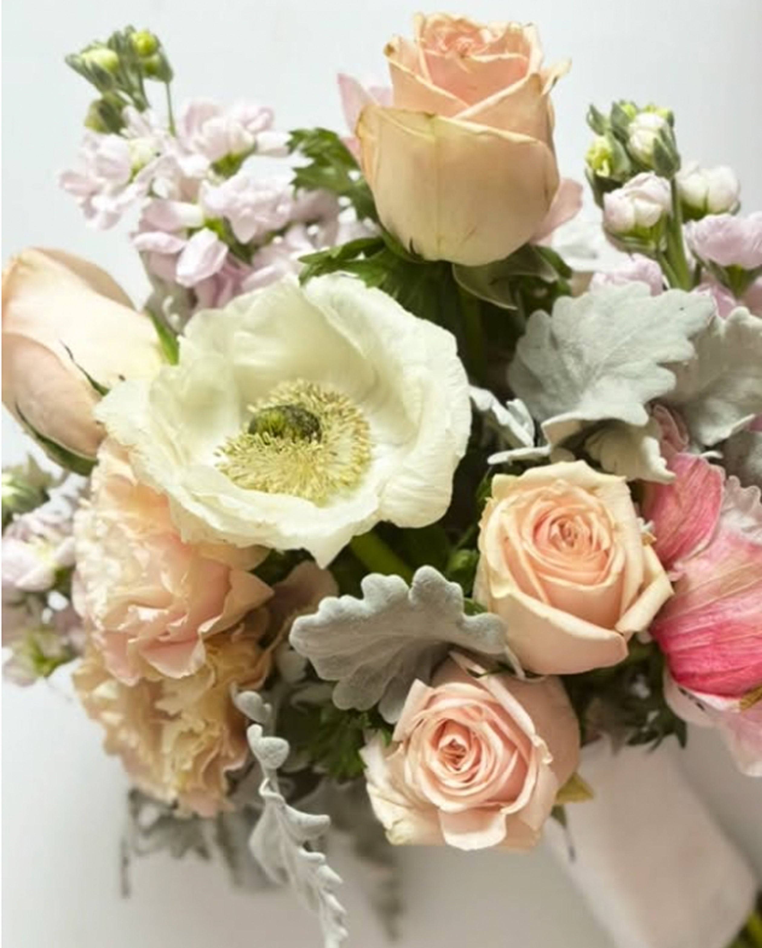 WEDDING FLOWERS AND THEIR MEANINGS