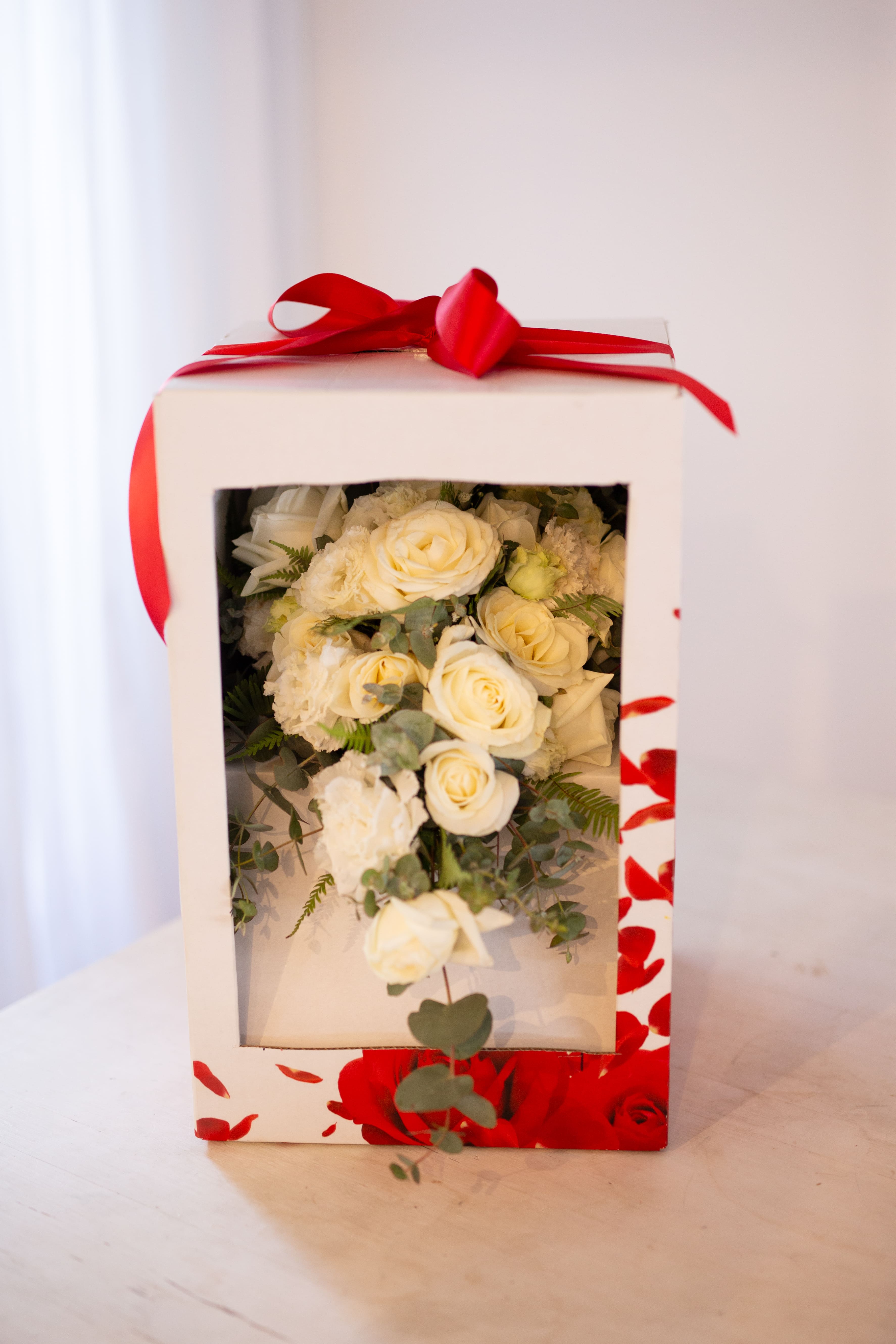 Natural Cascade Bouquet