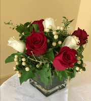 Guest Table Vased Centrepiece